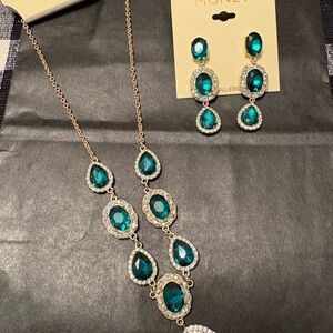 Monet Gold-Tone Necklace and Earring Set with Emerald Green Crystals